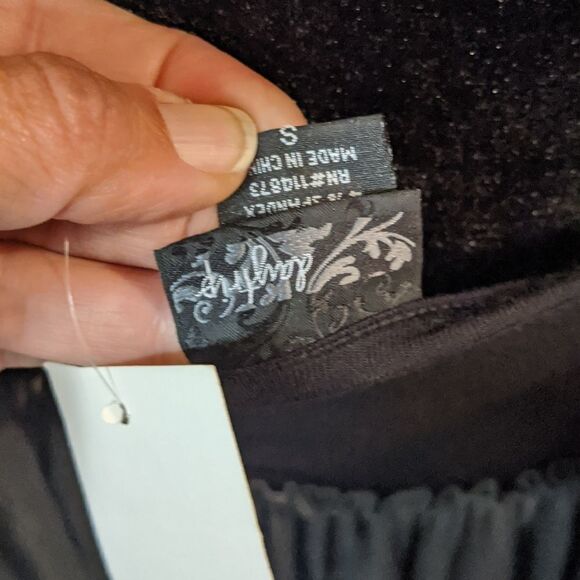 NWT SMALL black and gray blouse - Picture 5 of 6